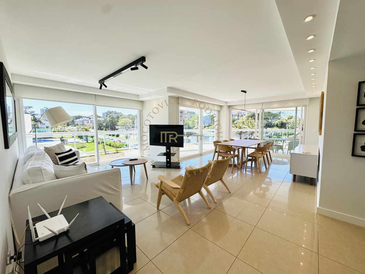 Apartamento ID.2635 - En venta. Apartamento en Torre Aquarela. 2 Dormitorios y dep. de servicio. 