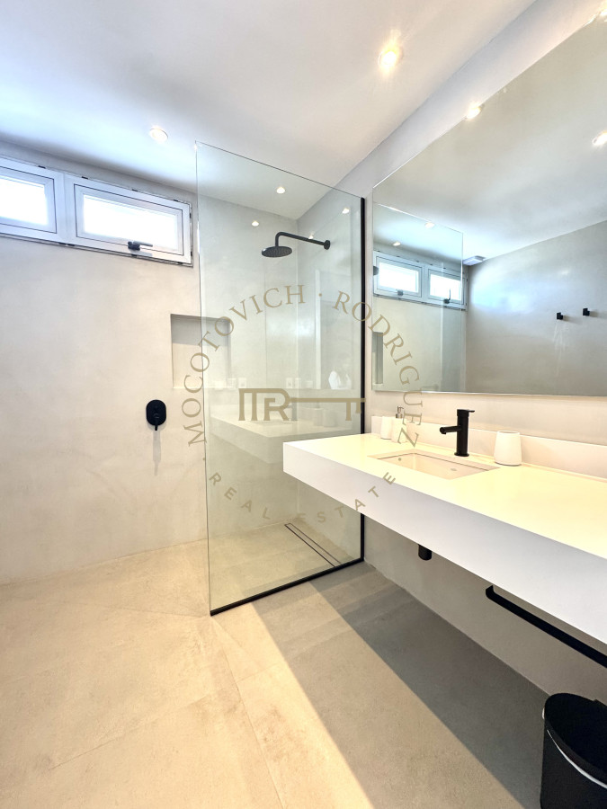 Apartamento ID.4087 - Apartamento de tres dormitorios y dependencia 