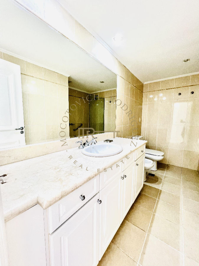 Apartamento ID.289 - Apartamentoen venta  Millenium  3 dormitorios más dep. Playa Mansa Punta del Este.