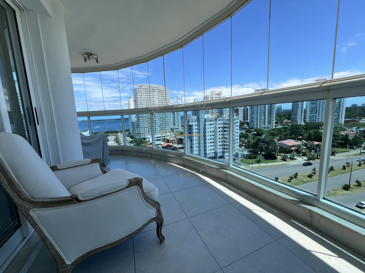 Apartamento ID.3168 - Apartamento de 3 dormitorios en suite
