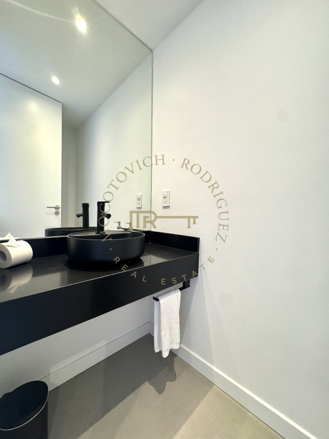 Apartamento ID.4087 - Apartamento de tres dormitorios y dependencia 