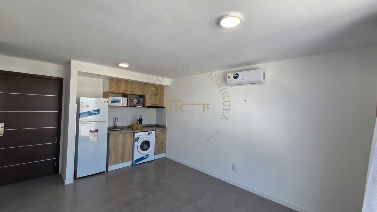 Apartamento ID.4395 - Apartamento de 1 dormitorio- Alquiler Anual