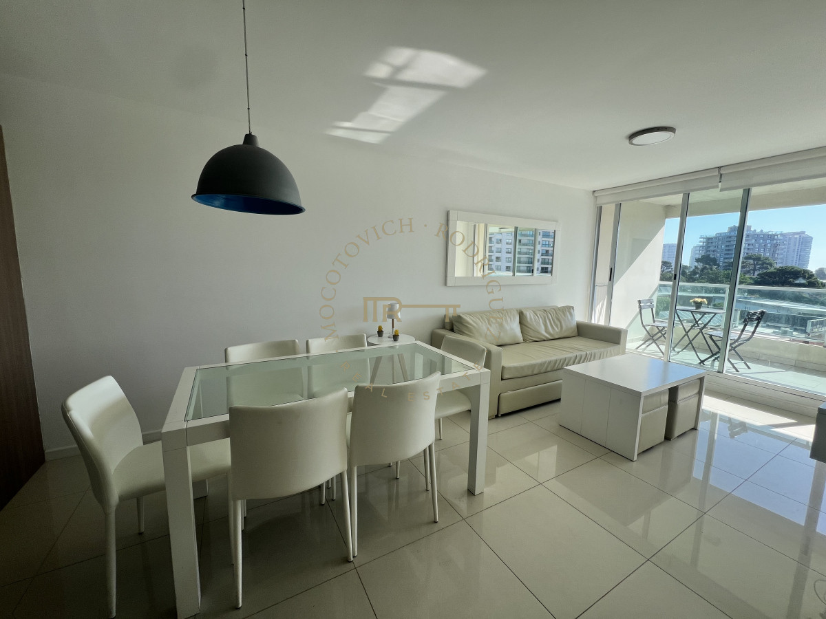 Apartamento ID.3226 - Apartamento de 1 dormitorio a pasos de todo y con amenities. Punta del Este. Verano 2026