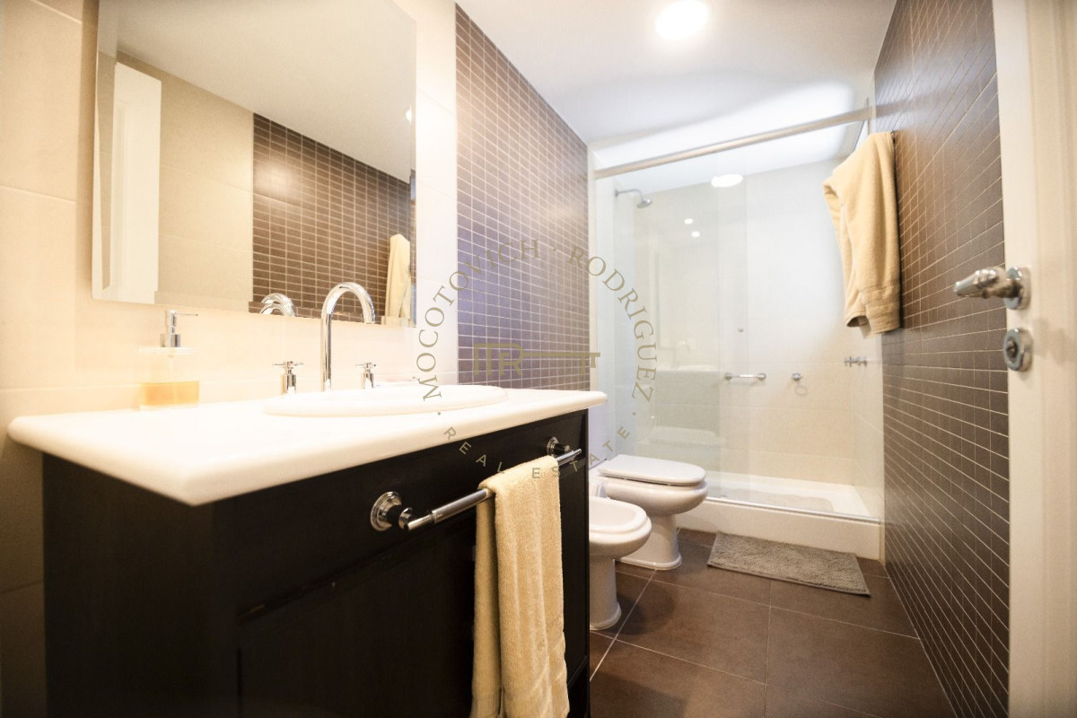 Apartamento ID.652 - Imperiale. Apartamento en venta - 4 dormitorios.-