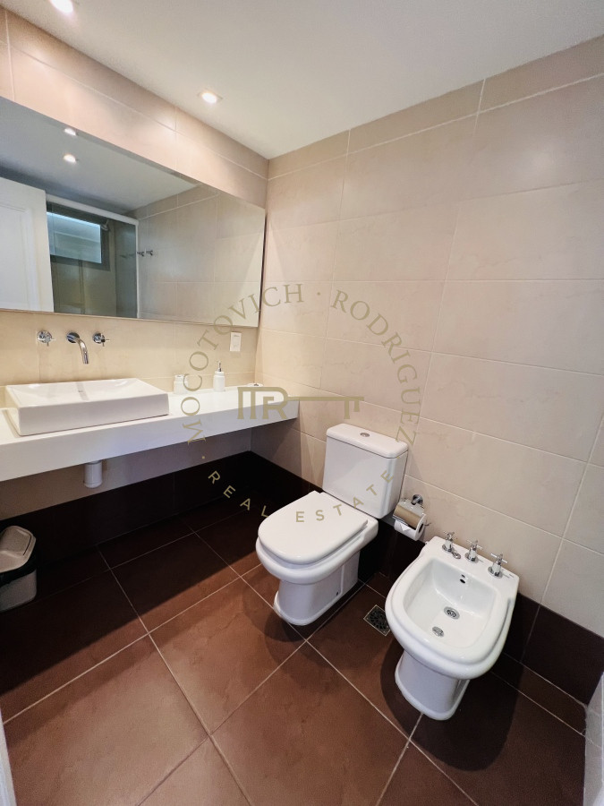 Apartamento ID.288 - Imperiale en venta 3 dormitorios + dep. de servicio. Vista al mar - Playa Brava