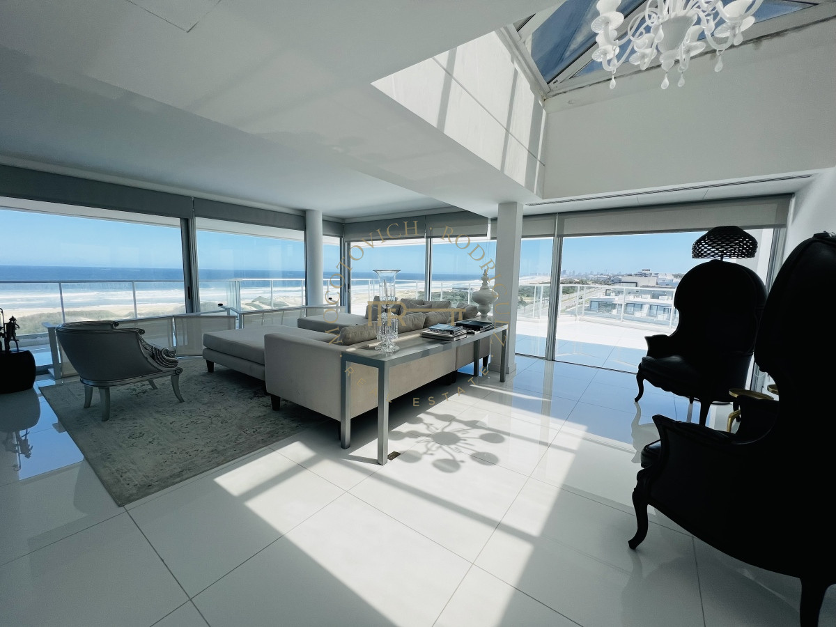 Apartamento ID.2377 - Exclusivo apartamento en venta  de categoría con 4 suites. Vista al mar 