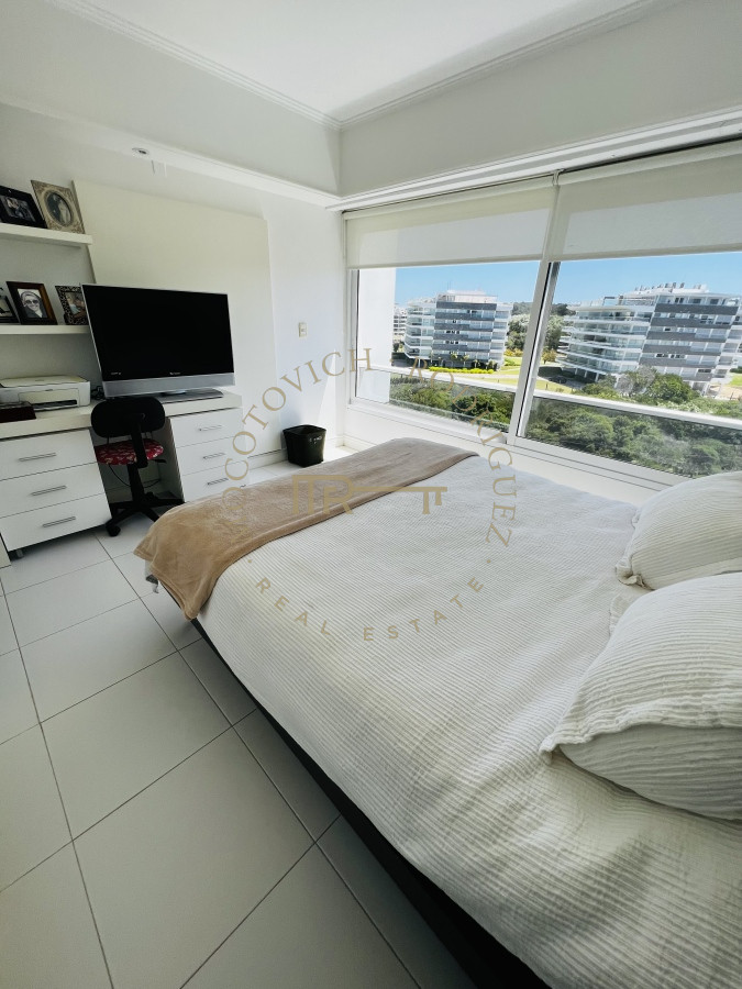 Apartamento ID.2379 - Espectacular apartamento en venta 6 dormitorios, barbacoa y loft en la brava. Vista al mar.-