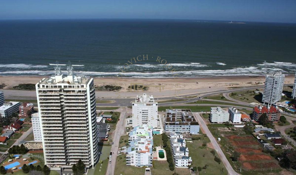 Apartamento ID.389 - Departamento - Playa Brava