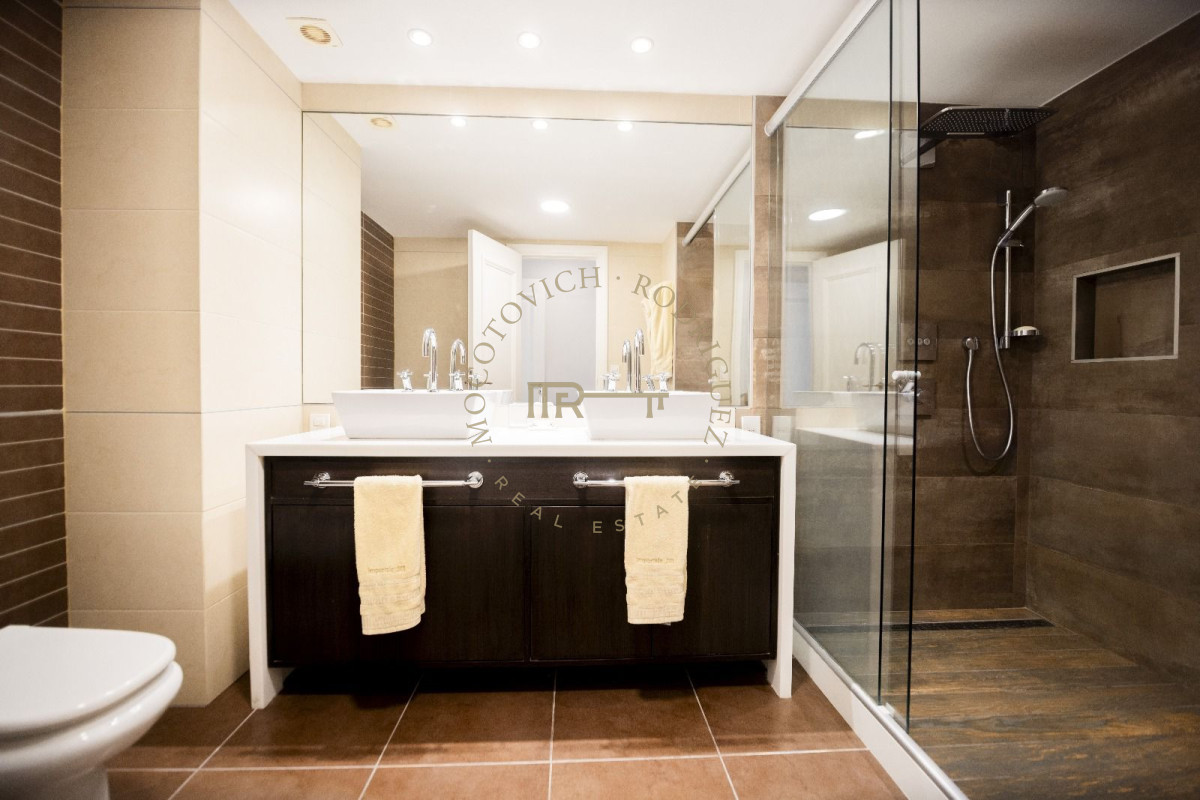 Apartamento ID.652 - Imperiale. Apartamento en venta - 4 dormitorios.-