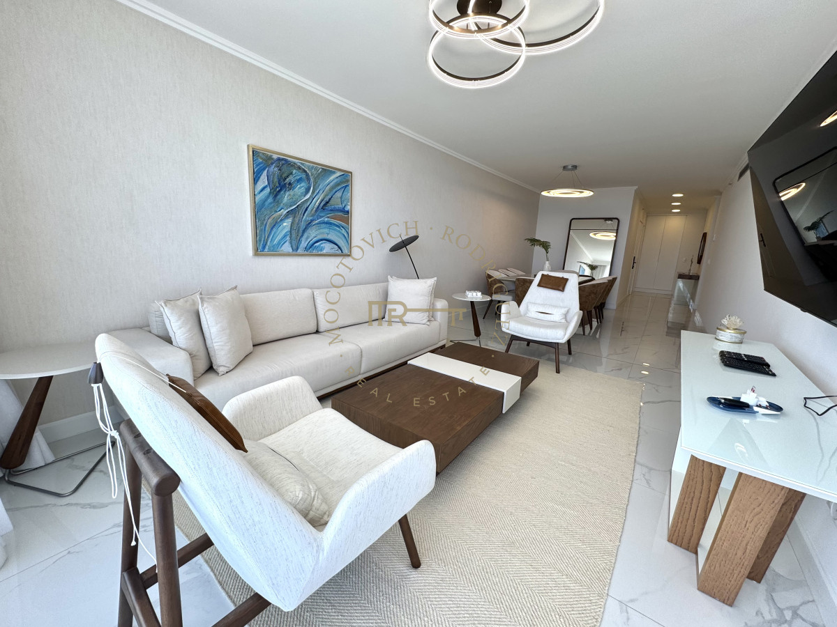 Apartamento ID.3384 - Apartamento Premium de tres suites frente al mar. Alquiler anual