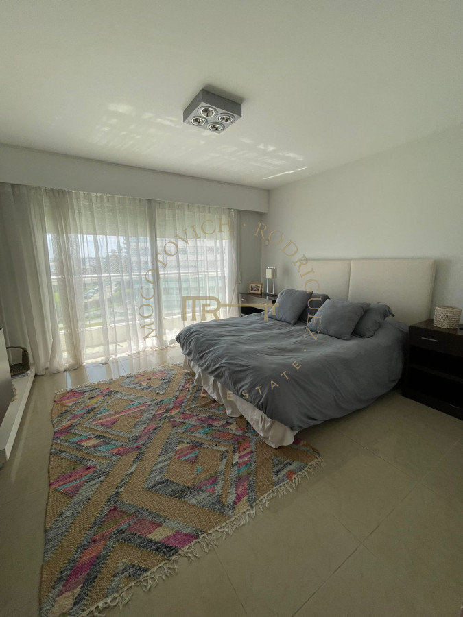 Apartamento ID.19 - Torre Aquarela 3 dormitorios y dependencia en alquiler febrero 2024.