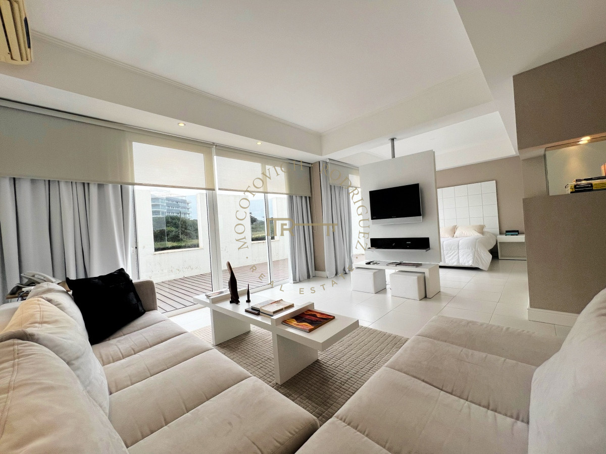 Apartamento ID.2379 - Espectacular apartamento en venta 6 dormitorios, barbacoa y loft en la brava. Vista al mar.-