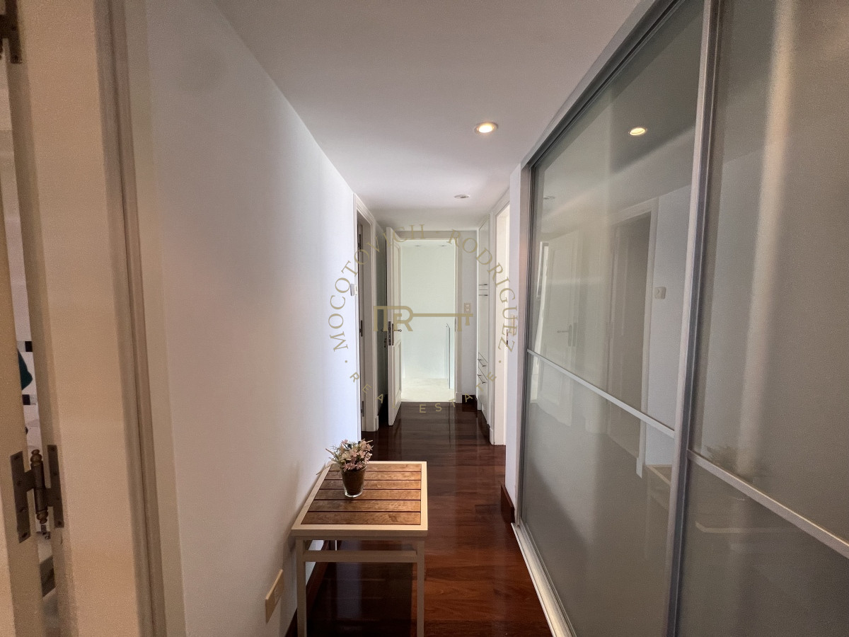 Apartamento ID.2379 - Espectacular apartamento en venta 6 dormitorios, barbacoa y loft en la brava. Vista al mar.-