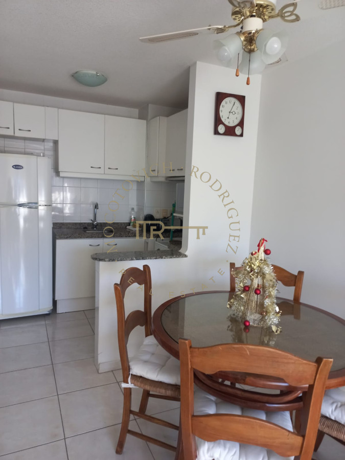 Apartamento ID.4054 - Apartamento en alquiler anual de 1 dormitorio