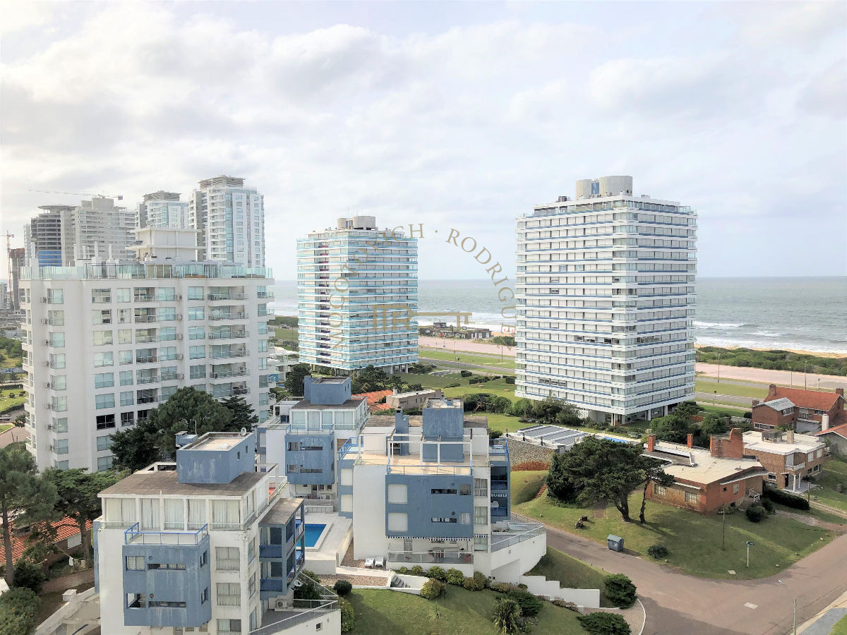 Apartamento ID.49 - Wind Tower Apartamento en venta 3 dormitorios - Playa Brava Punta del Este