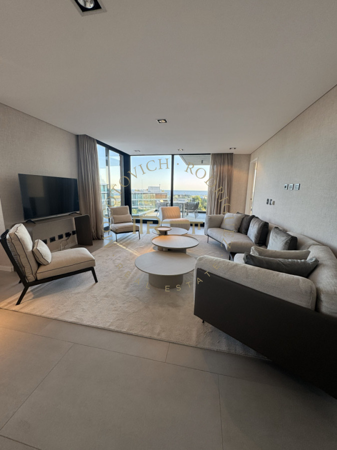 Apartamento ID.3916 - Sense Manantiales pent house en venta, 4 domitorios.