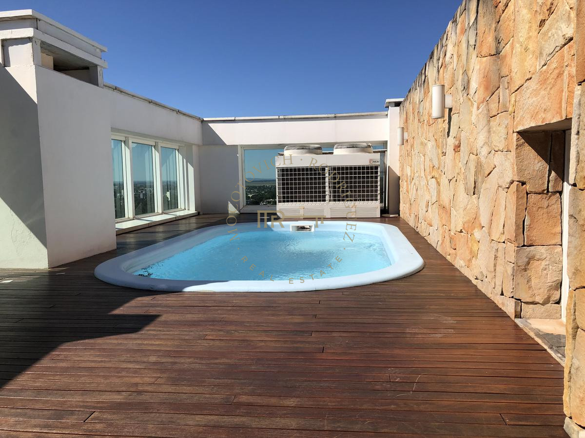 Apartamento ID.1064 - Venta y alquiler anual exclusivo Pent House Aquarela  3 dormitorios y dep. 