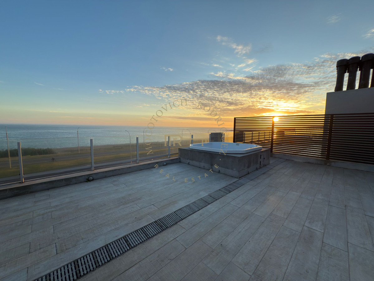 Apartamento ID.3987 - Apartamento en venta de 3dormitorios penthouse frente al mar