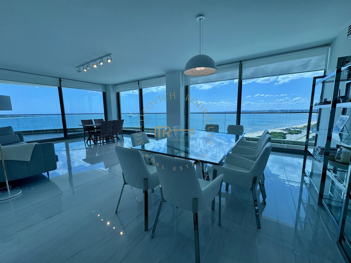 Apartamento ID.2527 - Fendi, Esquinero en venta a Punta Ballena de 4 dormitorios impresionante vista. 