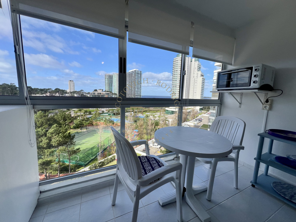 Apartamento ID.3268 - Apartamento 3 dormitorios en alquiler anual. Punta del este.