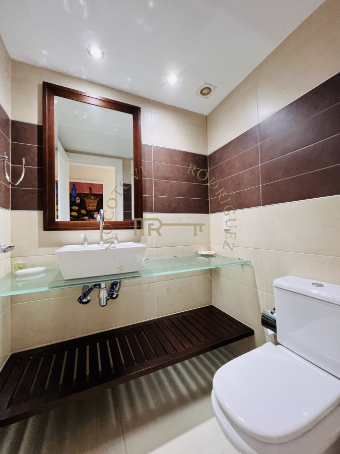 Apartamento ID.286 - Imperiale  apartamento de 4 dormitorios enalquiler temporal Playa Brava Punta del Este