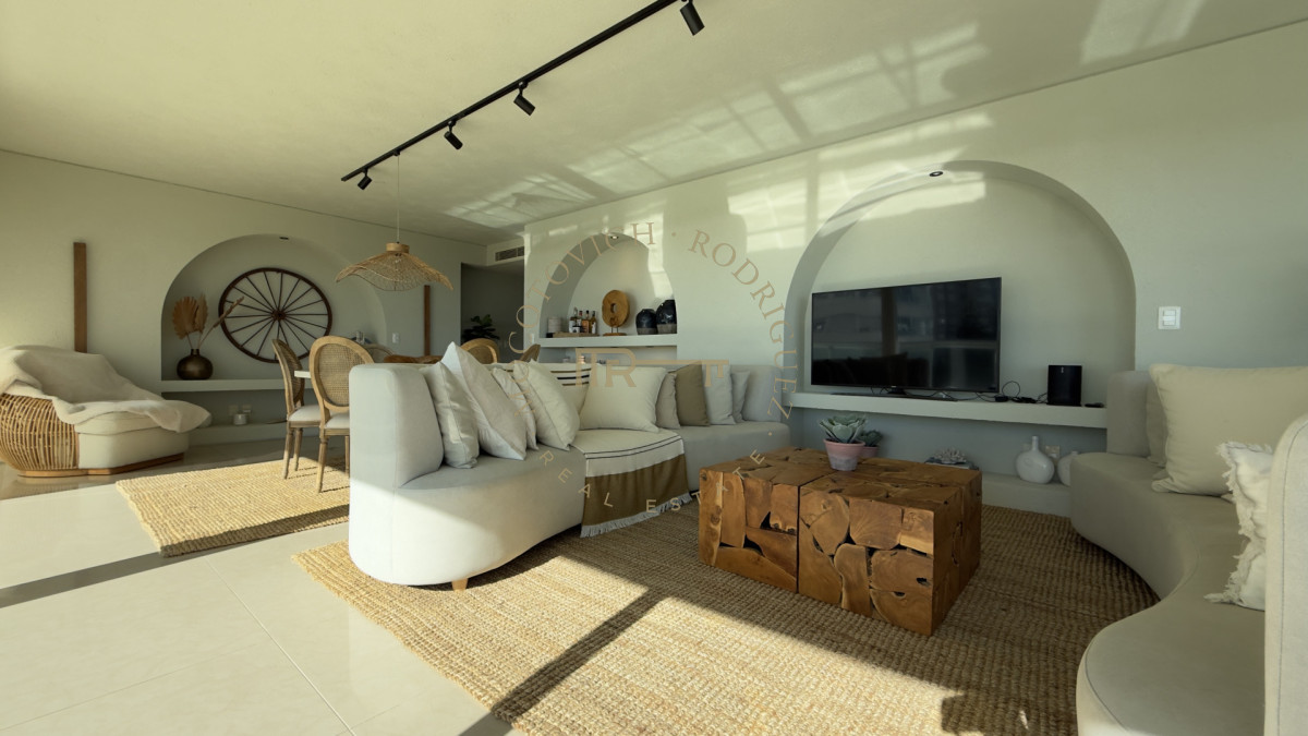 Apartamento ID.2403 - Aquarela 3 dormitorios y dep. de servicio en alquiler temporal 2026 Punta del Este.-
