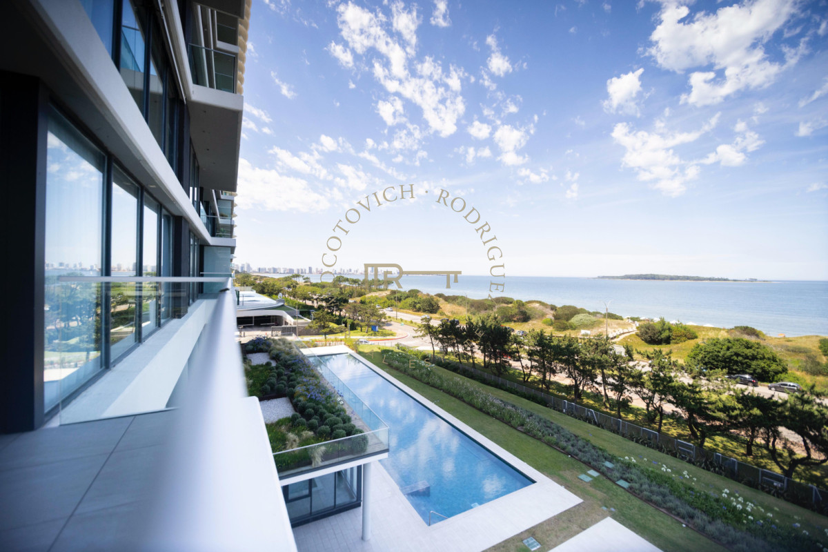 Apartamento ID.3394 - Venetian en Alquiler de verano 2026 tres suites y dependencia. Punta del Este 