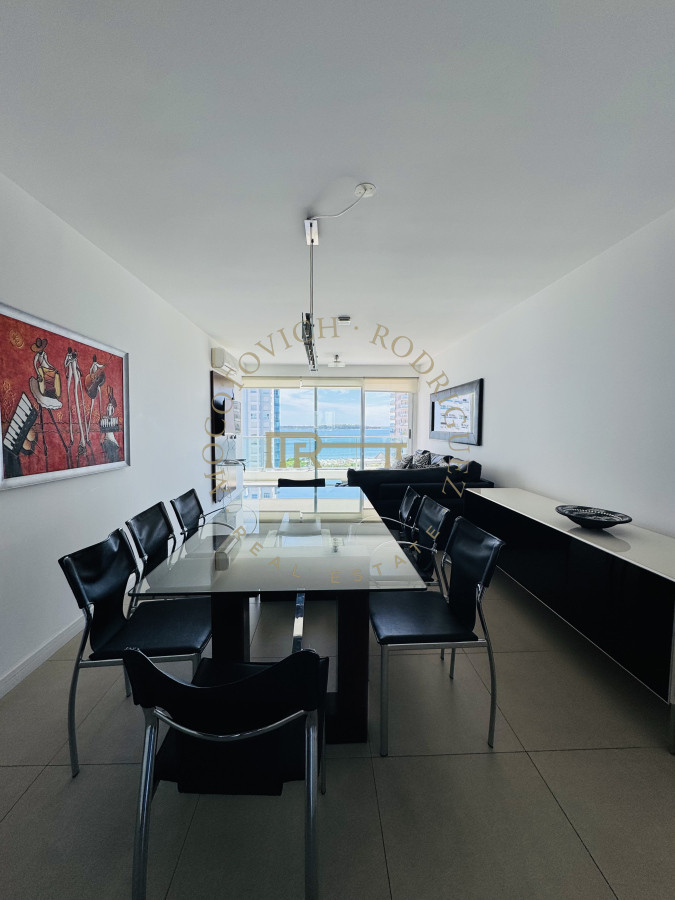 Apartamento ID.199 - Apartamento  Playa Mansa Alquiler temporal  2 dormitorios