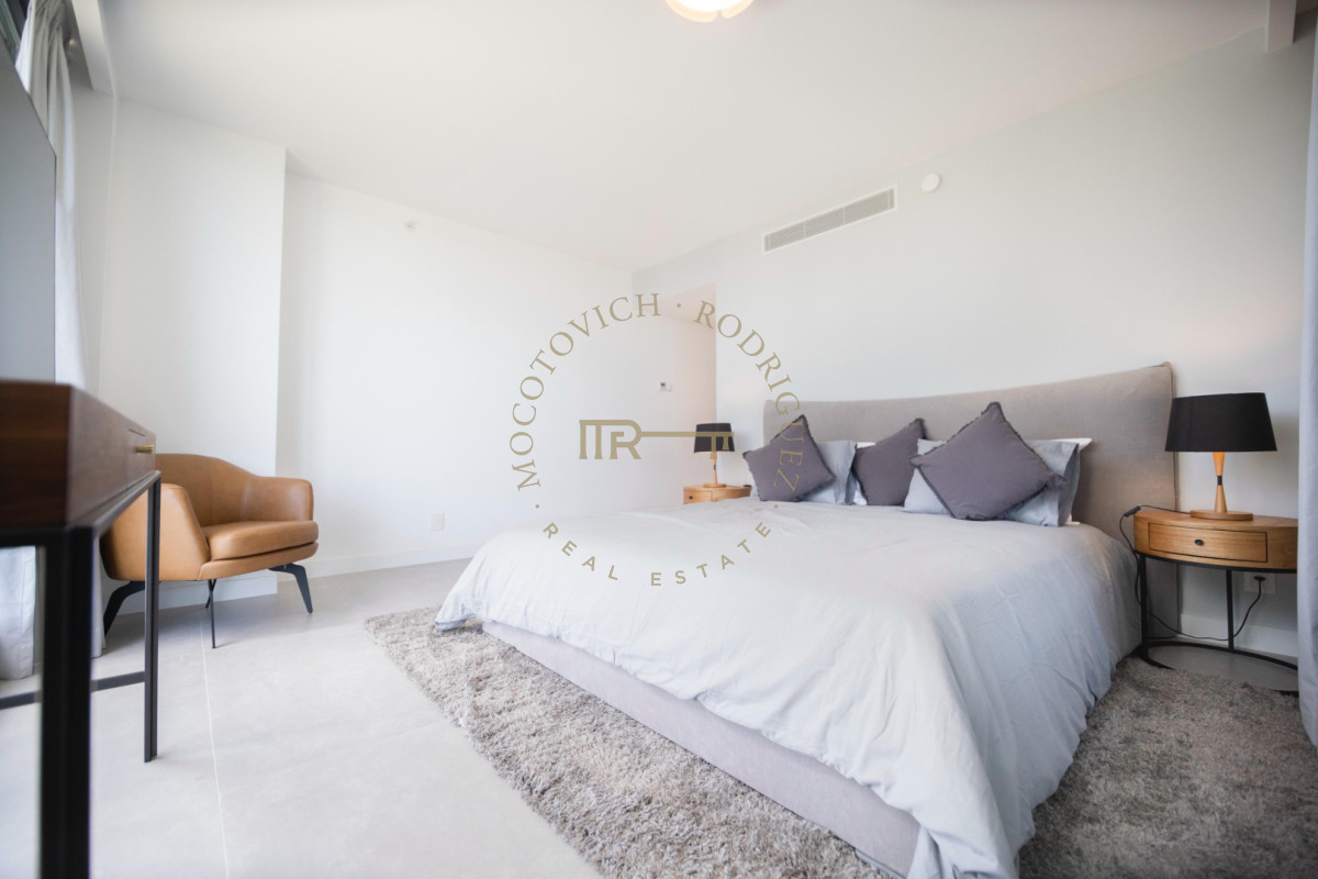 Apartamento ID.3394 - Venetian en Alquiler de verano 2026 tres suites y dependencia. Punta del Este 