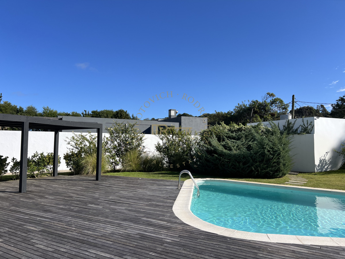 Apartamento ID.222 - Apartamento en alquiler 3 dormitorios y barbacoa propia - Playa Brava