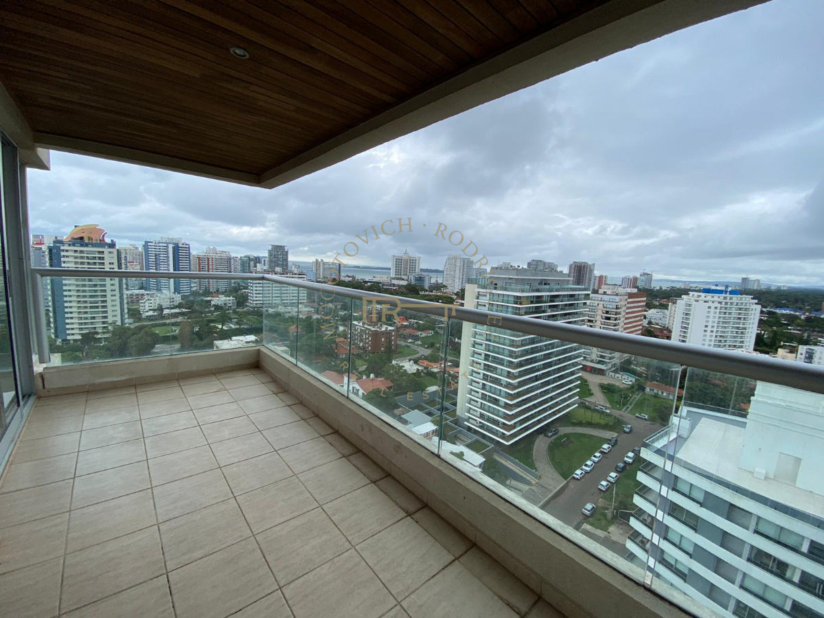 Apartamento ID.539 - Icon Brava. Apartamento  en venta 2 dormitorios 2 baños. Playa Brava  Punta del Este