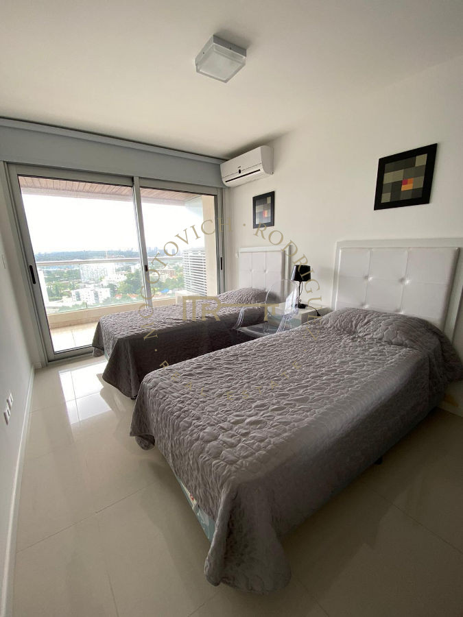 Apartamento ID.540 - Apartamento - Playa Brava -  2 dormitorios alquiler y venta