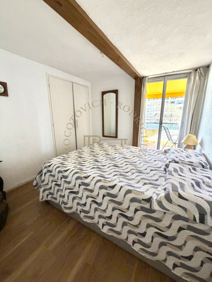 Apartamento ID.4420 - Un dormitorio en venta con gran terraza en Peninsula. 