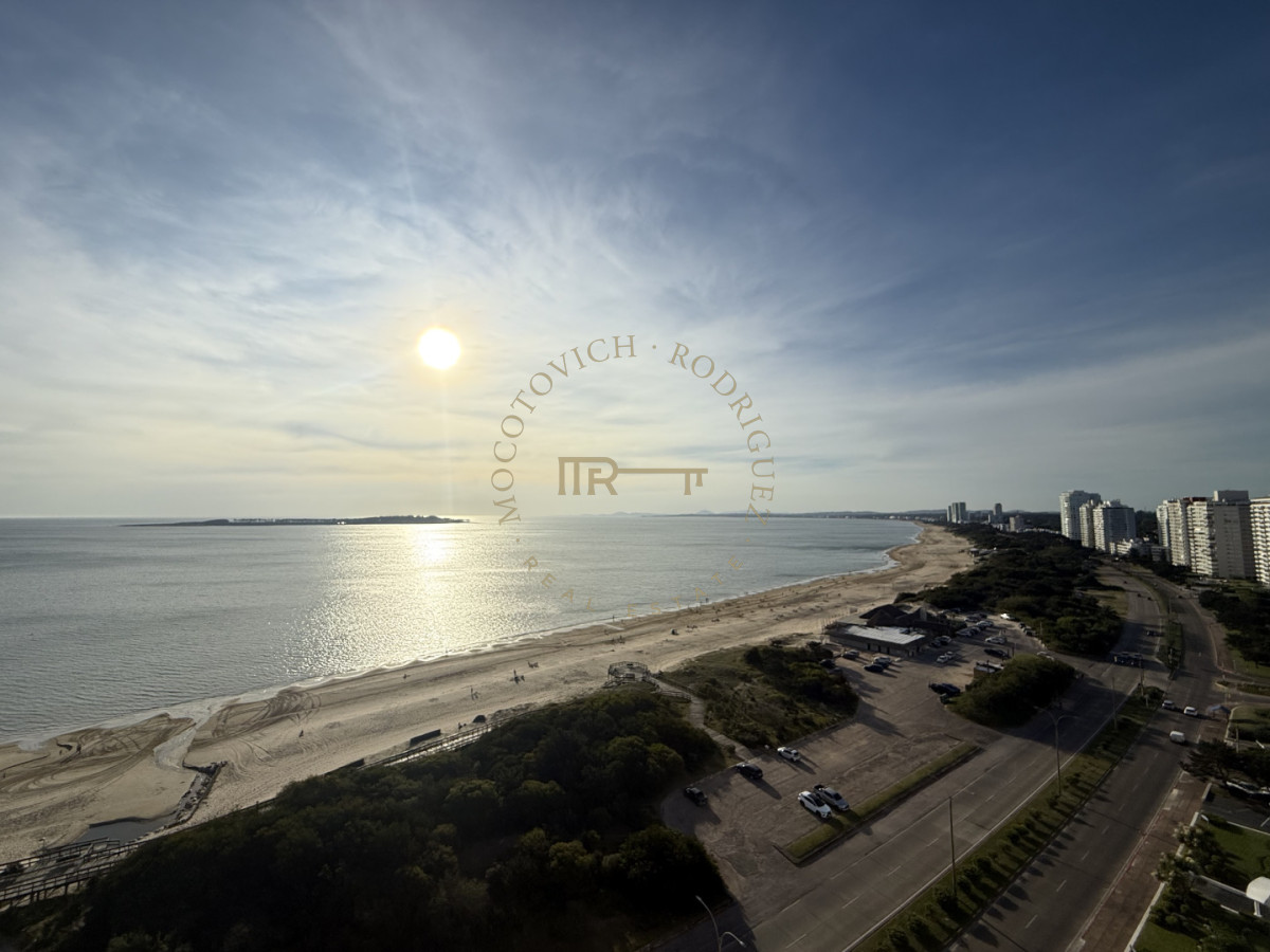 Apartamento ID.4168 - Alquiler temporada apartamento de 2 dormitorios y 2 baños Miami Boulevard