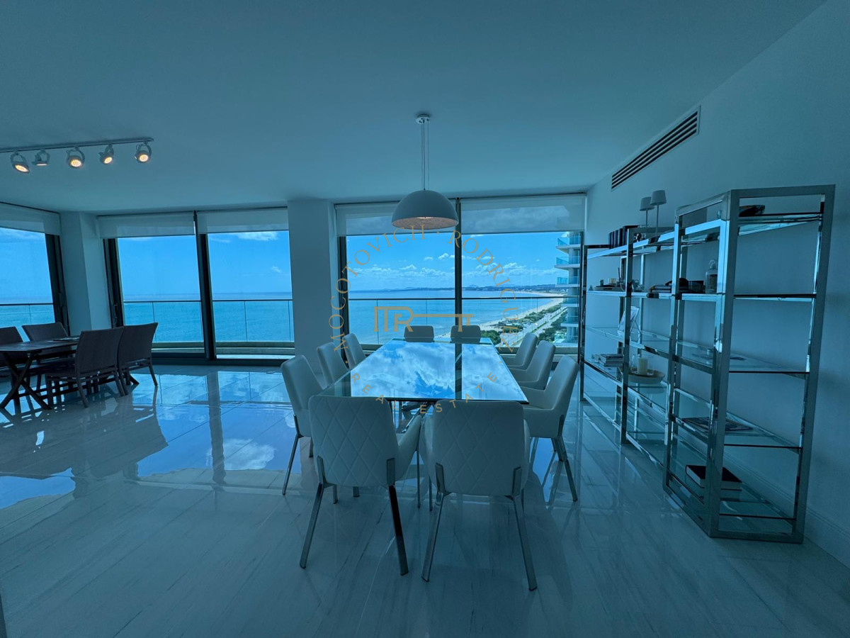 Apartamento ID.2527 - Fendi, Esquinero en venta a Punta Ballena de 4 dormitorios impresionante vista. 