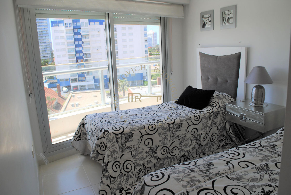 Apartamento ID.56 - Apartamento en venta tres dormitorios- Mansa- Conrad