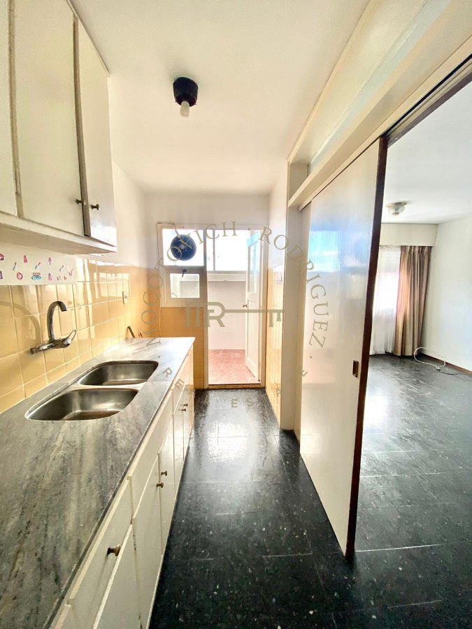 Apartamento ID.570 - Apartamento en Venta Maldonado Centro - 2 dormitorios - garaje
