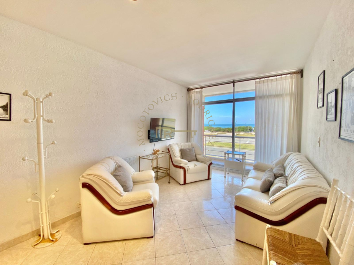 Apartamento ID.4255 - Apartamento frente al mar de dos dormitorios