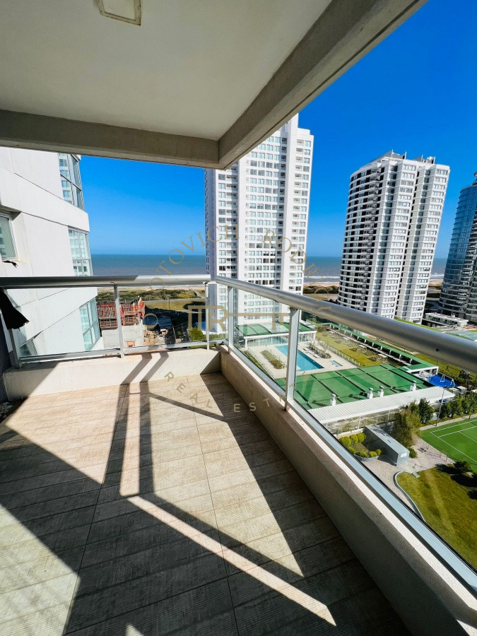 Apartamento ID.1041 - Venta y Alquiler hermoso apartamento Look Brava 2 dormitorios más dependencia 