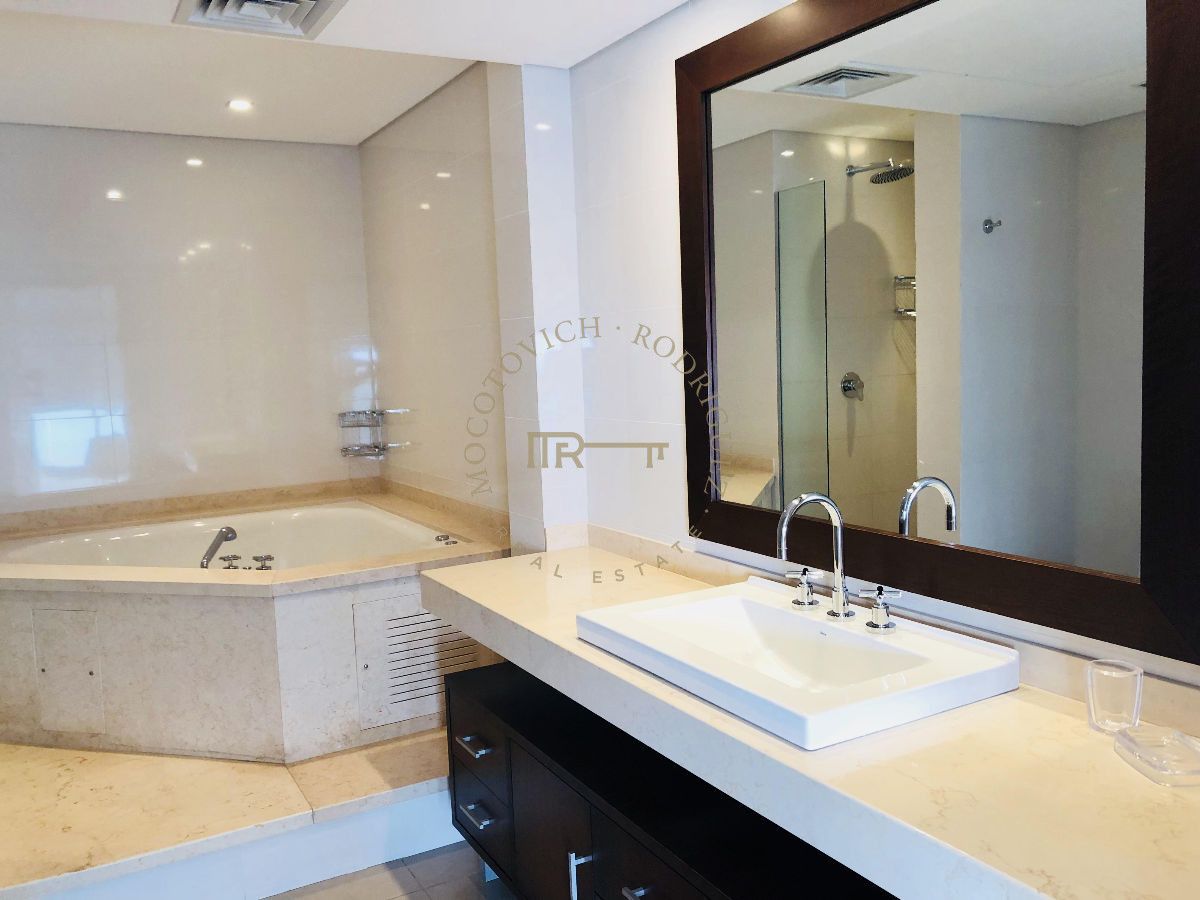Apartamento ID.5 - Apartamento en alquiler temporada 2024 Aquarela 4 dormitorios y dep. de servicio Playa Mansa