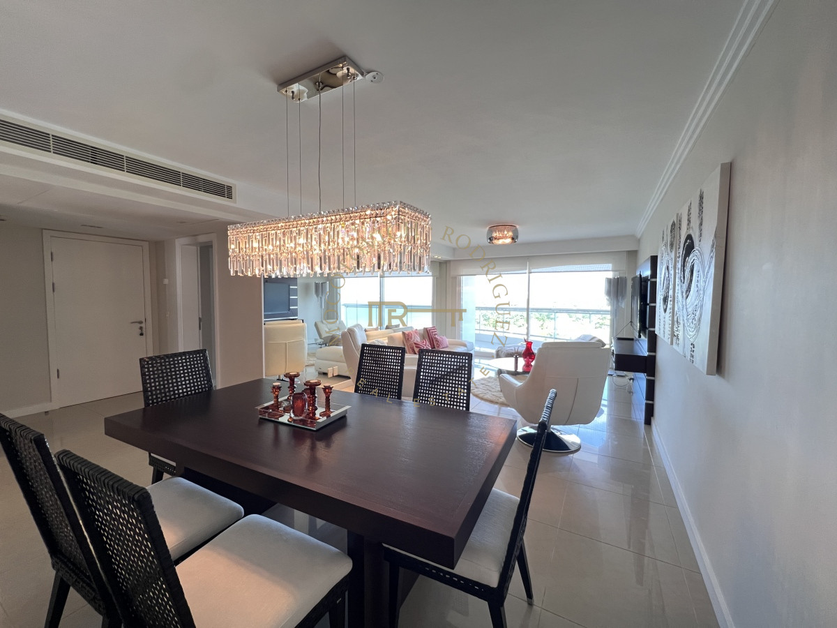 Apartamento ID.23 - Aquarela apartamento en alquiler 2 dormitorios - Playa Mansa Punta del Este