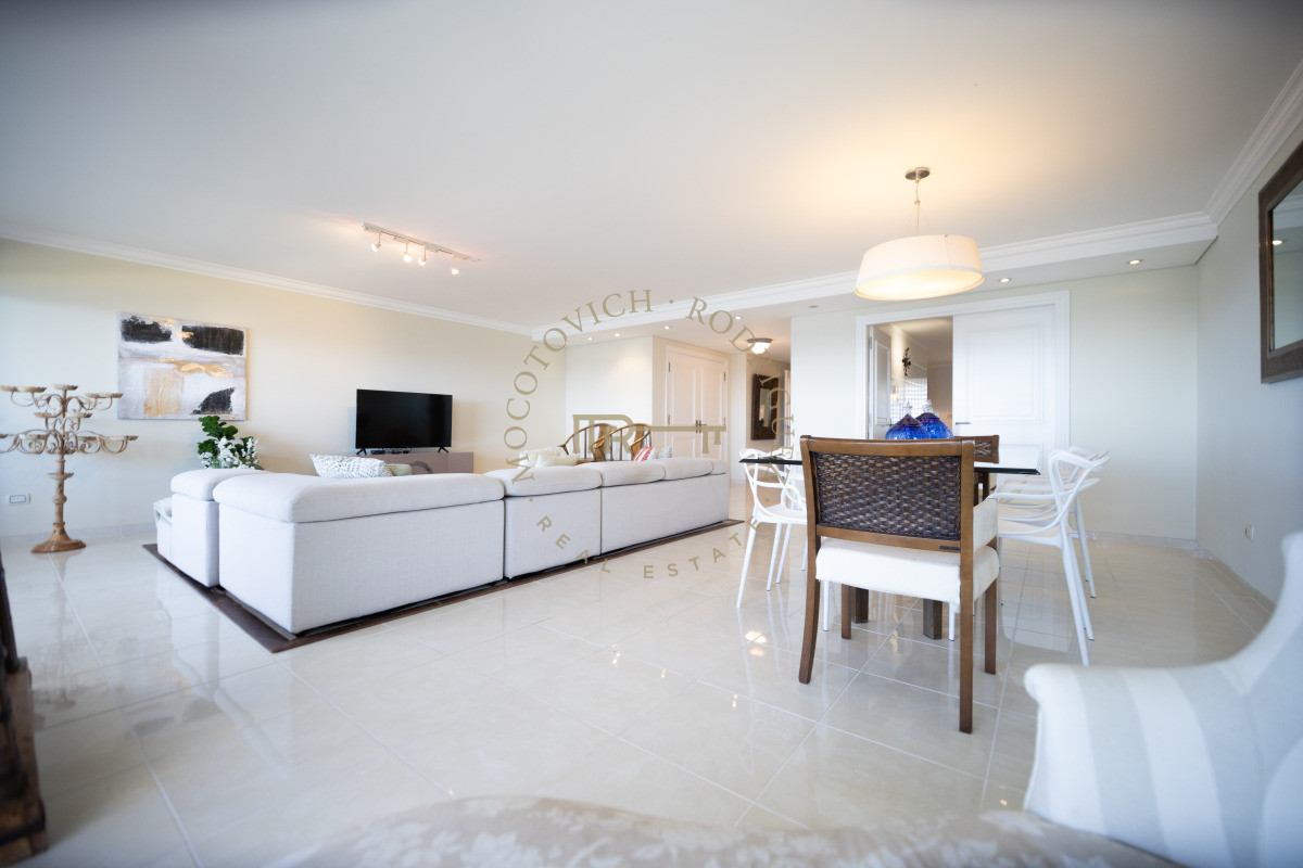 Apartamento ID.3937 - Le Jardin apartamento en venta de 4 suites más servicio. Piso alto vista . Punta del Este