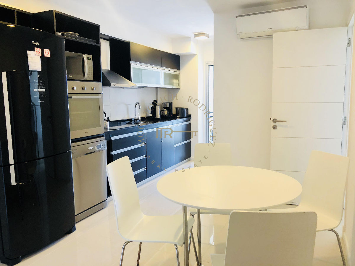 Apartamento ID.60 - Icon Brava Apartamento en alquiler temporal 3 dormitorios  Playa Brava Punta del Este