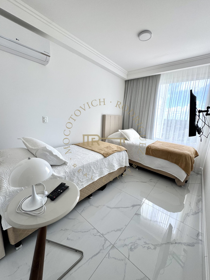 Apartamento ID.3384 - Apartamento Premium de tres suites frente al mar. Alquiler anual