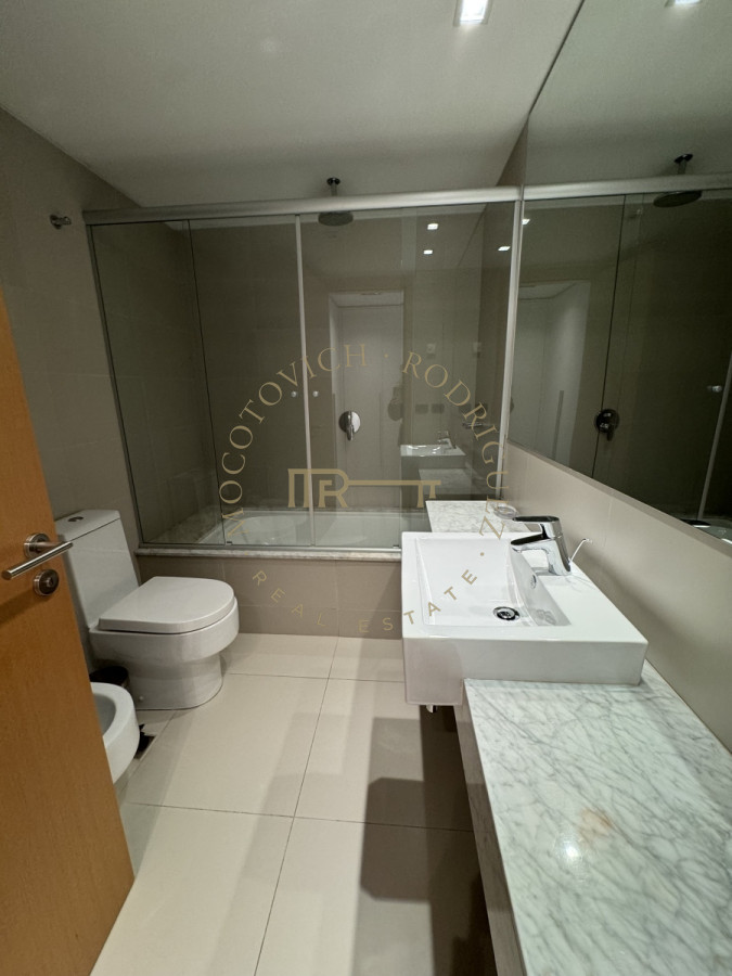 Apartamento ID.2842 - Tiburón Terrazas en venta 3 dorm y dep. 
