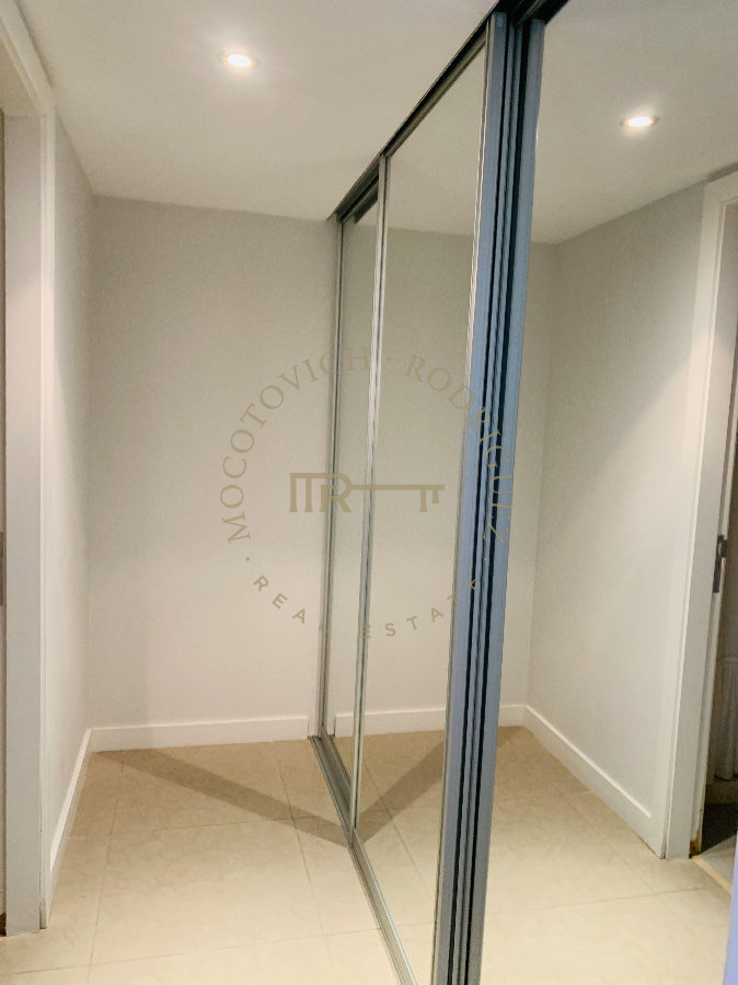 Apartamento ID.633 - Apartamento en venta 4 dormitorios y servicio. Torre Aquarela. Playa Mansa