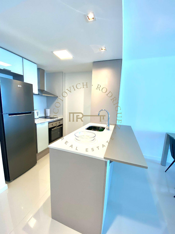 Apartamento ID.637 - Alquiler anual edificio con amenititis. Vista al mar 1 dormitorio Punta del Este