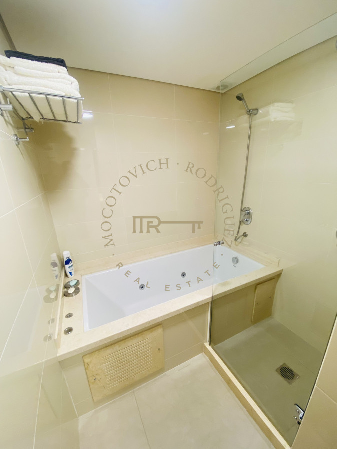 Apartamento ID.2636 - Aquarela alquiler temporal tres dormitorios en suite. Punta del Este