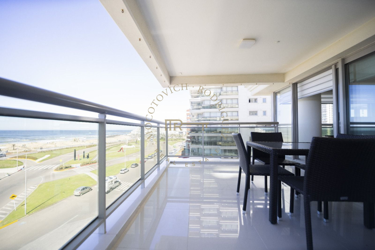 Apartamento ID.652 - Imperiale. Apartamento en venta - 4 dormitorios.-