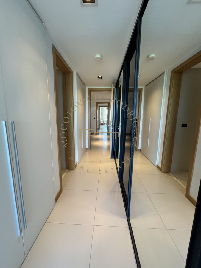 Apartamento ID.2842 - Tiburón Terrazas en venta 3 dorm y dep. 